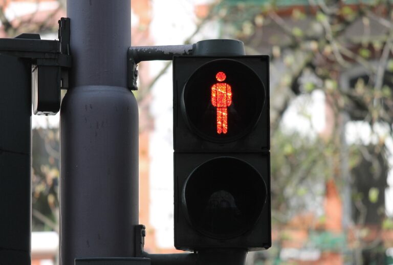 traffic light with 2026economic signals
